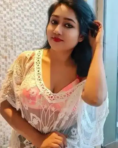 Escort Doom Dooma